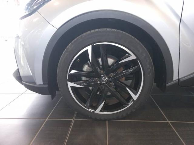 Toyota C-Hr image 9
