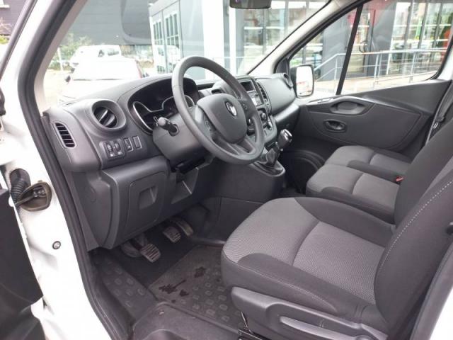 Renault Trafic image 8