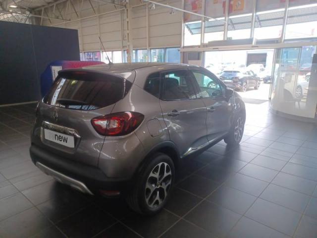 Renault Captur image 2