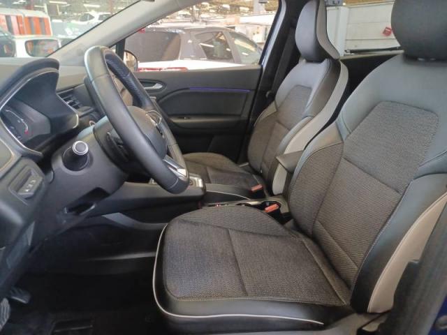 Renault Captur image 2