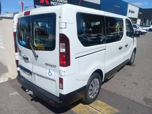 Renault Trafic image 2