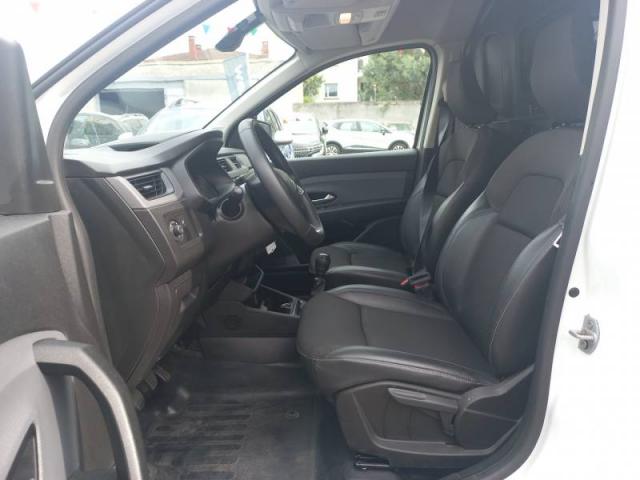 Renault Express image 6