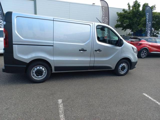 Renault Trafic image 4