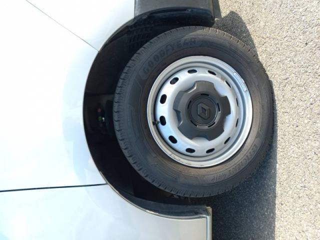 Renault Trafic image 3
