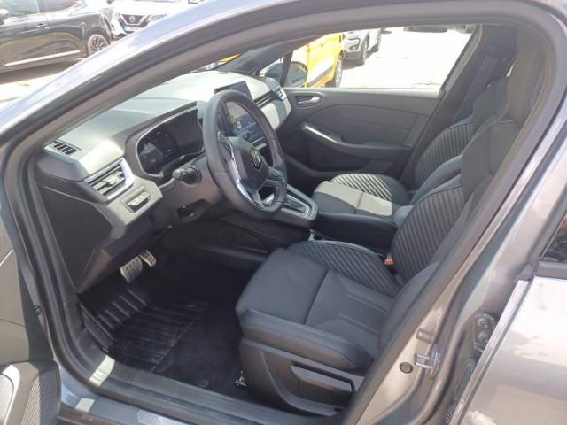 Renault Clio image 6