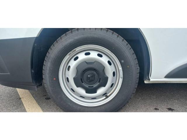 Renault Trafic image 1