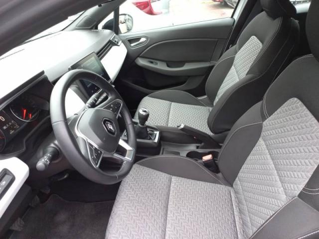Renault Clio image 1