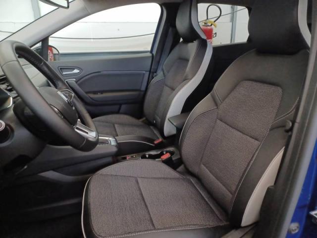 Renault Captur image 8