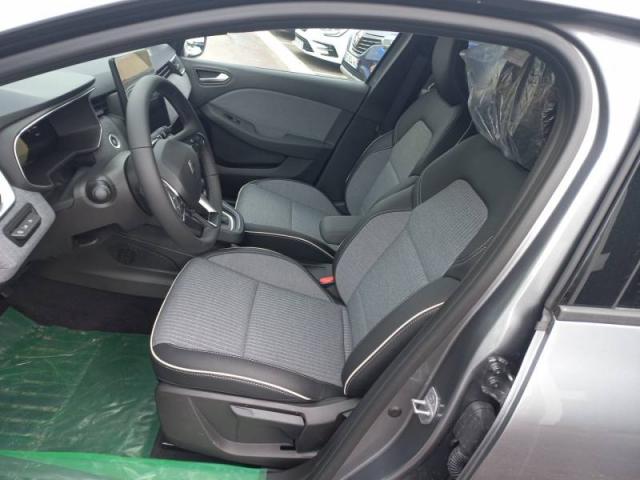 Renault Clio image 8