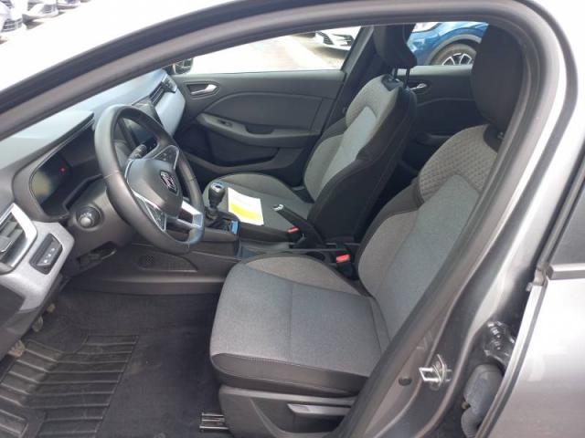 Renault Clio image 2