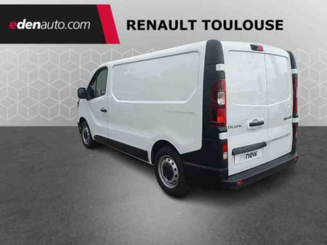 Renault Trafic image 2