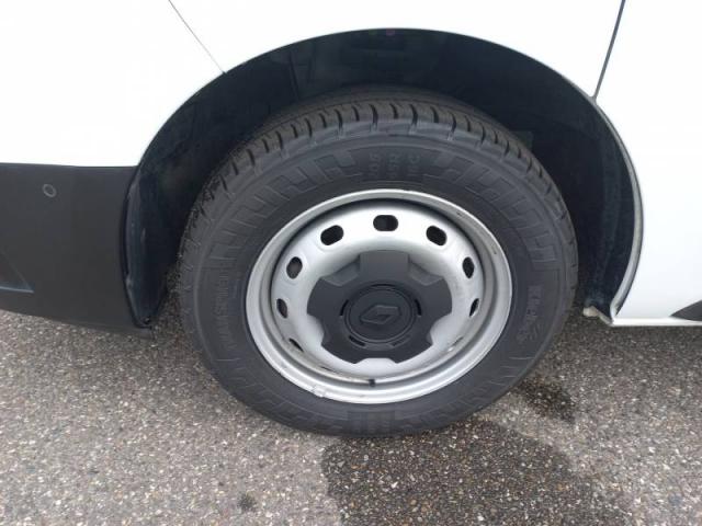 Renault Trafic image 9