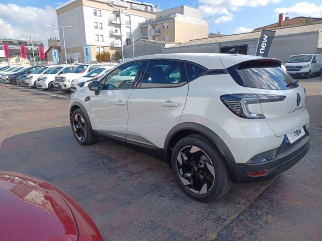 Renault Captur image 1