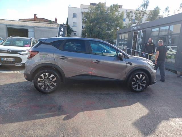 Renault Captur image 2