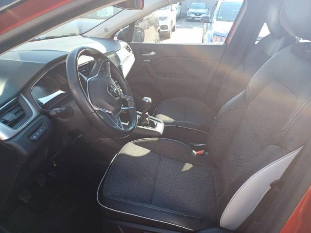 Renault Captur image 1