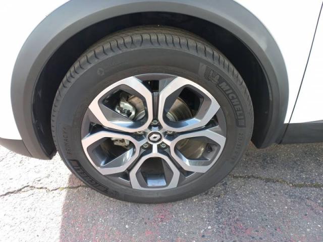 Renault Captur image 2