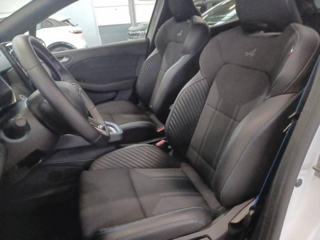 Renault Clio image 2