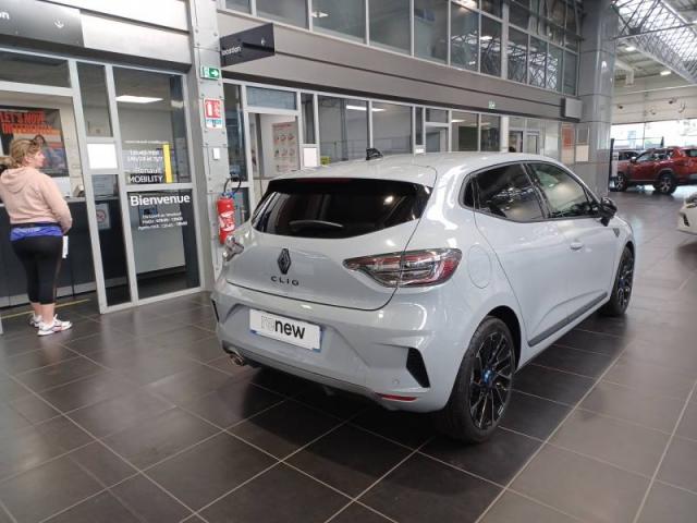 Renault Clio image 2