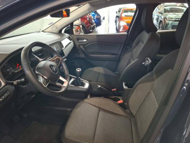 Renault Captur image 2