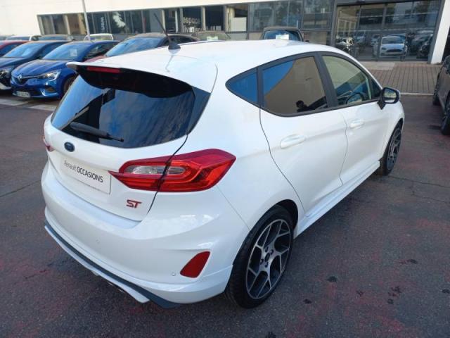 Ford Fiesta image 8