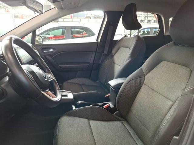 Renault Captur image 6