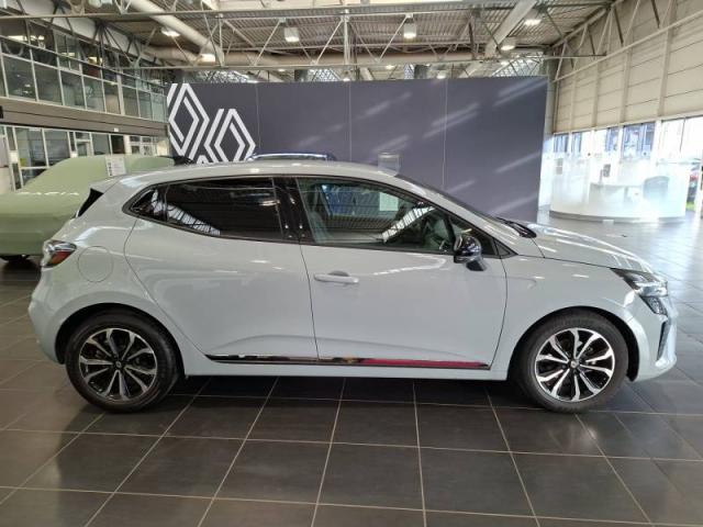 Renault Clio image 8