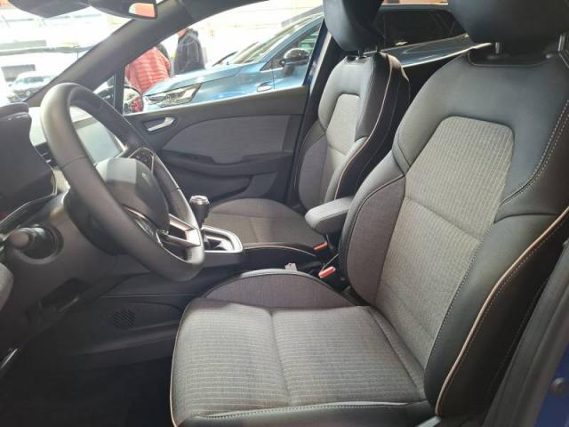 Renault Clio image 6