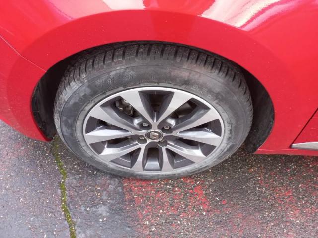 Renault Clio image 8