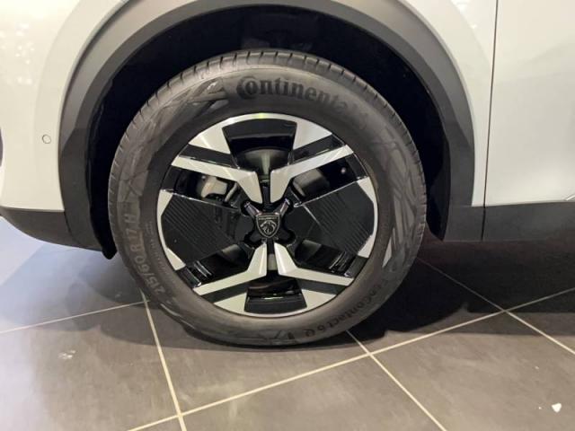 Peugeot 2008 image 2