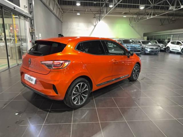 Renault Clio image 9