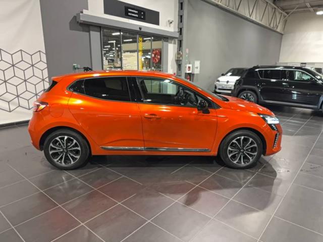 Renault Clio image 2