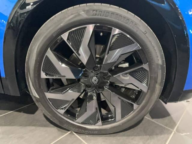 Renault Rafale image 1