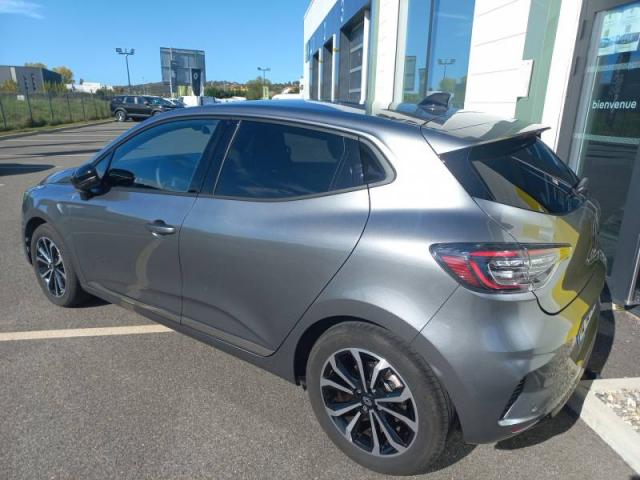 Renault Clio image 9