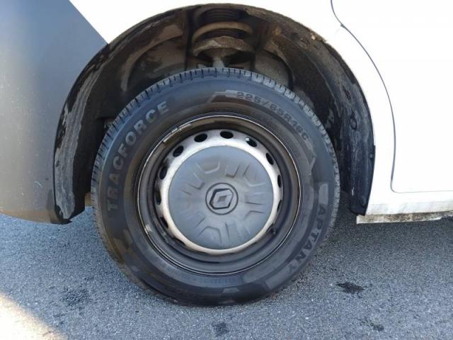 Renault Master image 9