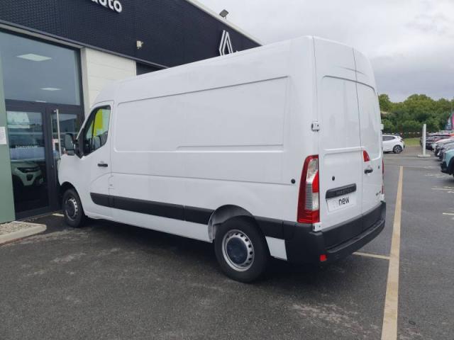 Renault Master image 2