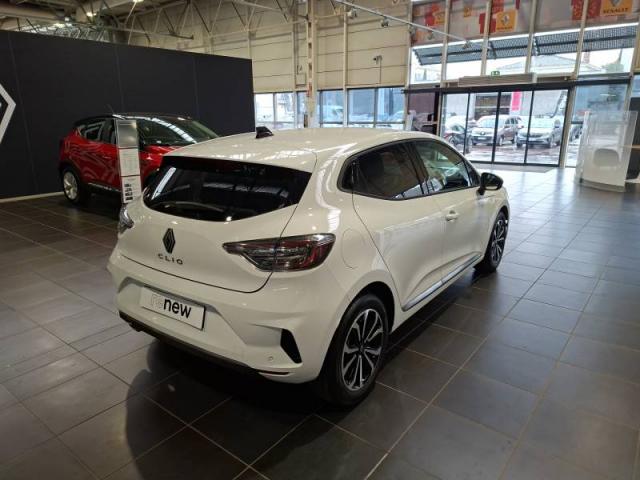 Renault Clio image 8