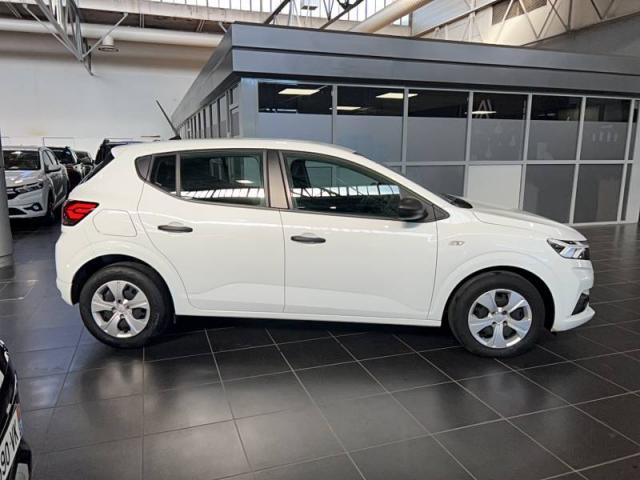 Dacia Sandero image 2