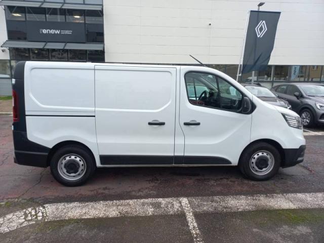 Renault Trafic image 8
