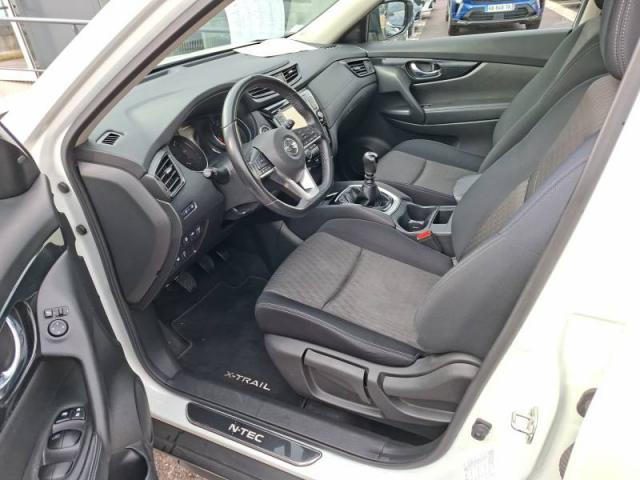 Nissan X-Trail image 8