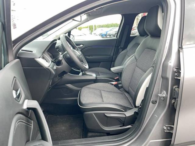 Renault Captur image 2