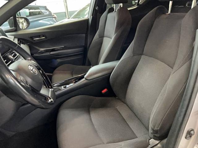 Toyota C-Hr image 7