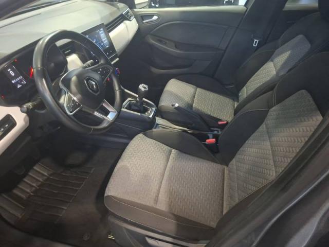 Renault Clio image 8