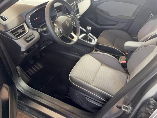 Renault Clio image 6