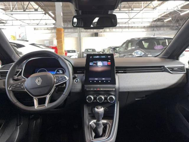 Renault Clio image 9