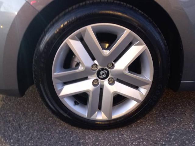 Renault Clio image 6