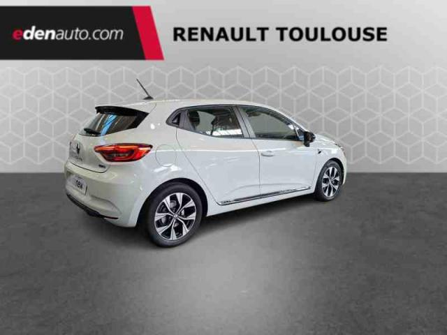 Renault Clio image 2