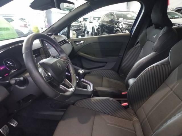 Renault Clio image 9