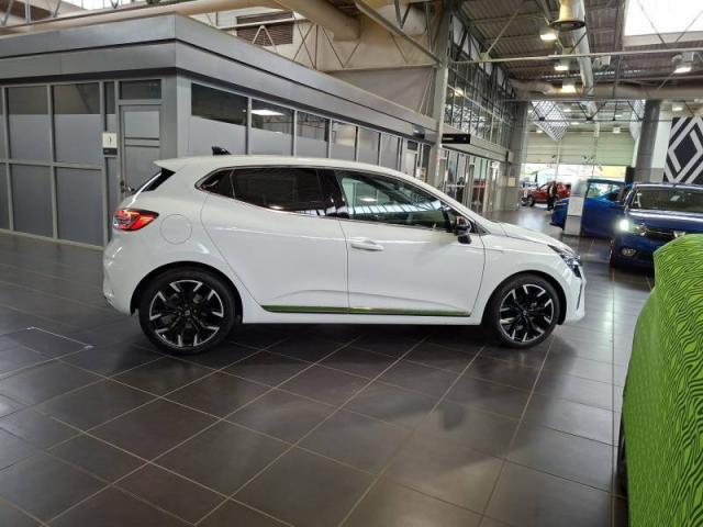 Renault Clio image 8
