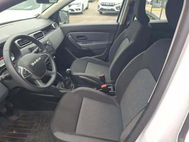 Dacia Duster image 1