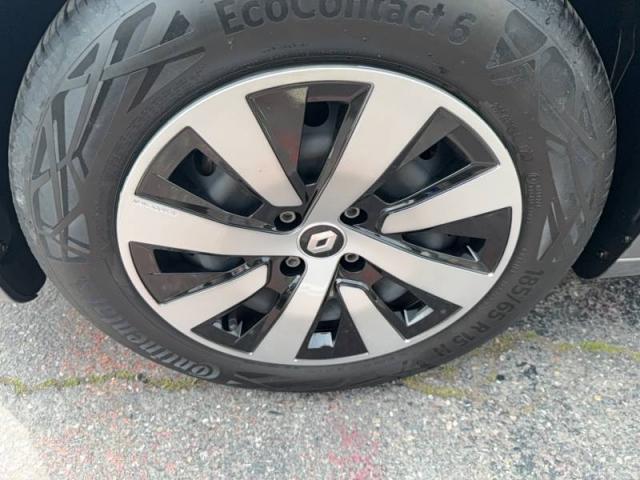 Renault Clio image 2